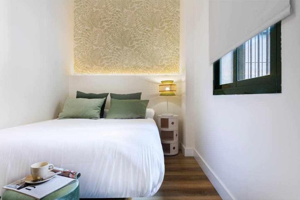Monkeys Apartments San Roman Deluxe Seville Ngoại thất bức ảnh